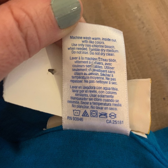 Golden Nugget Casino Atlantic City Blue T-Shirt Size S Small Tee Shirt - Picture 6 of 10